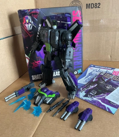 Hasbro Pulse Exclusive Transformers Shattered Glass Commander Jetfire & Comic Cover