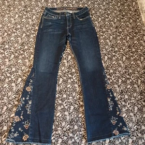 Cruel Denim Hannah Talla 30/9L Ancho Acampanado Floral Bordado Cruel Niña - Imagen 1 de 12