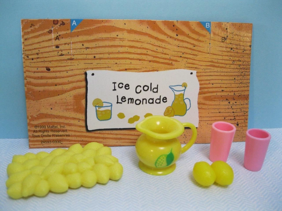 1999 Barbie/Kelly BONECA COZINHA PÁTIO MESA LIMONADA LIMÃO suporte jarro jogo conjunto - Imagem 1 de 1