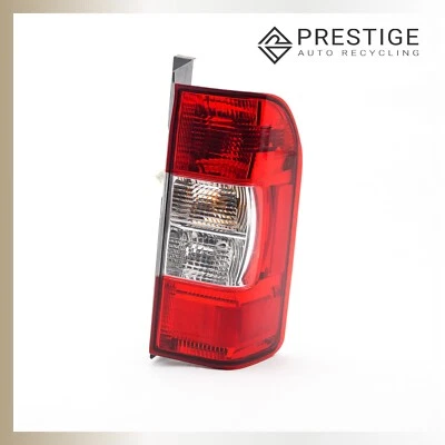 Luz trasera derecha Nissan NV1500 NV2500 NV3500 2012-2021 26550-1PA0A OEM Foto 1 de 4