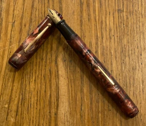 Vintage Grieshaber Burgundy Fountain Pen with 14K Eversharp Nib Unrestored 5 1/4 - Picture 1 of 19