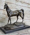 Club d'équitation trophée sculpture trophée cheval équin bronze quartier arabe
