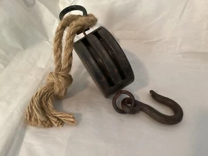 Vintage All Metal Pulley With Hook And Eye, Rope - Picture 1 of 5