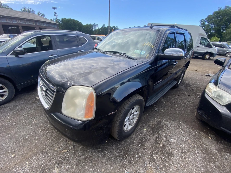 Starter Motor GMC YUKON 03 04 05 06 07 08 - Image 1 of 4