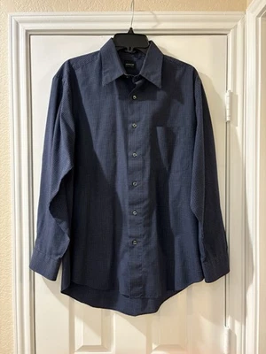 Camisa abotonada manga larga sin arrugas Arrow para hombre talla mediana azul marino blanco a cuadros Foto 1 de 4