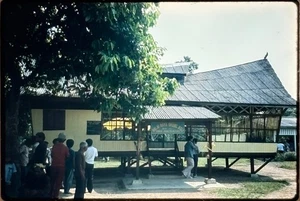 Hawaii Building Traditional Kodak Ektachrome 35mm Film Dia Vintage - Bild 1 von 3