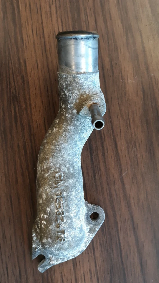 Chevrolet Malibu 2004-2007 3,5 L V-6 carcasa termostato 12582478 OEM Foto 1 de 1