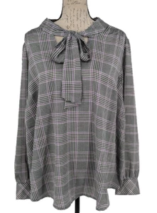 Torrid Blouse Size 3  3X 60" Bust  White Black Lavender Houndstooth Long Sleeve - Picture 1 of 14