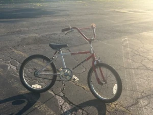 1980’s Randor Turbo, Missing chain guard, Seat and tires replaced. - Picture 1 of 6