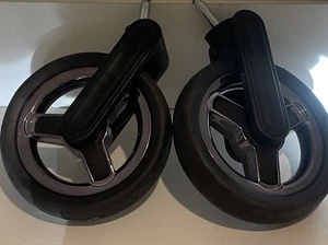 Silver cross Pioneer  Front Wheels In  VGC CONDITION NO CRACKS LATEST STYLE - Picture 1 of 1