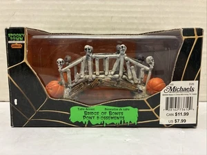 Nuevo/Caja abierta*Lemax Spooky Town/Village "Bridge of Bones"*73610 - Imagen 1 de 6