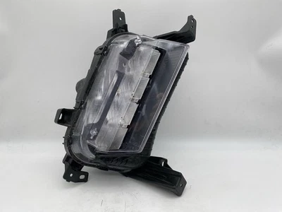 Luz antiniebla LED delantera derecha lado pasajero Kia K5 2025 OEM 92202L2600 Foto 1 de 4