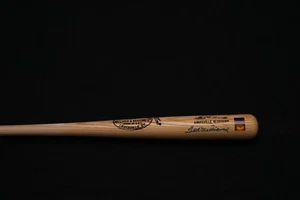 TED WILLIAMS SIGNED LOUISVILLE SLUGGER H&B GAME MODEL BAT PSA DNA K41910 - Picture 1 of 2