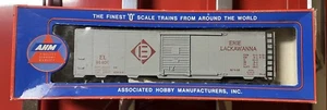 AHM O GAUGE ERIE LAKAWANNA BOX CAR 7303 A WITH ORIGINAL BOX - Picture 1 of 6