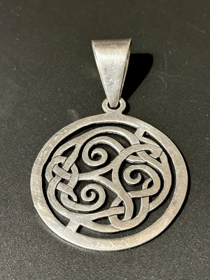 Colgante grande nudo celta de plata de ley retirado Silpada #S1230, firmado, 21,6 G Foto 1 de 4