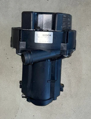 Bomba de inyección de aire secundaria Bosch - 0 580 000 010 - para C230, C240, C28 y más Foto 1 de 4