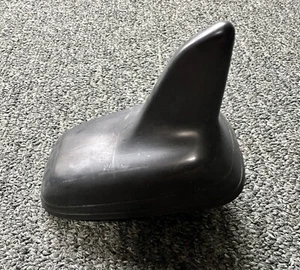 2015-2019 VOLKSWAGEN GOLF ROOF MOUNTED RADIO ANTENNA SHARK FIN OEM - Picture 1 of 3