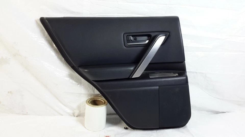 Panel de moldura de puerta interior trasero izquierdo Infiniti FX35 FX45 2003-2008 FABRICANTE DE EQUIPOS ORIGINALES Foto 1 de 4