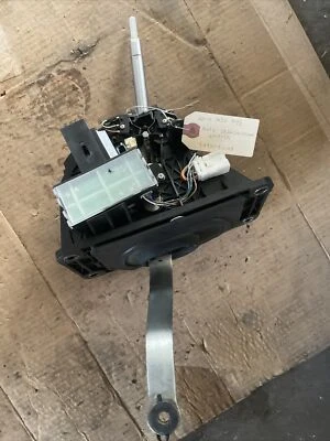 06-10 Infiniti M35 M45 Auto Transmission Shifter 34901-EH10B - Image 1 of 3