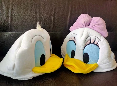 NEW Disney Store Daisy Duck  Donald Duck Costume Hat Cap Plush Cosplay Cover