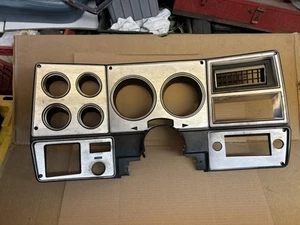 1975-1983 CHEVY GMC TRUCK K5 BLAZER SUBURBAN SPEEDOMETER BEZEL OEM 466701 - Bild 1 von 24