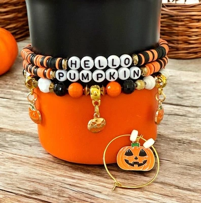 Juego de 4 piezas HELLO PUMPKIN Vaso Pulseras Envolturas y Dijes Pila Plus BONO Dije Foto 1 de 4