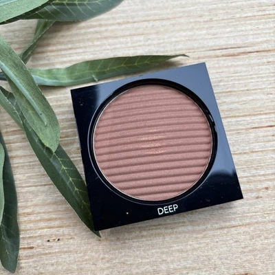 CHANEL LES BEIGES Healthy Glow Luminous Colour Deep RARE - Image 1 of 3