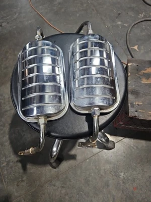 Espejos retrovisores para camioneta West Coast junior buen estado fabricante de equipos originales ford 11 pulgadas bonitos años 60-70 MIRAR Foto 1 de 4