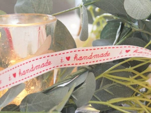 3 METER ROLL GROSGRAIN RIBBON 15MM CHRISTMAS  VINTAGE SHABBY RUSTIC/HANDMADE RED - Picture 1 of 6