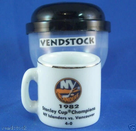 1982 NEW YORK ISLANDERS CERAMIC MINI MUG NHL 1.25" TALL STANLEY CUP CHAMPIONS Cover