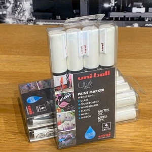 Marcador de tiza Uni-Ball blanco medio no permanente (paquete de 4) - Imagen 1 de 12