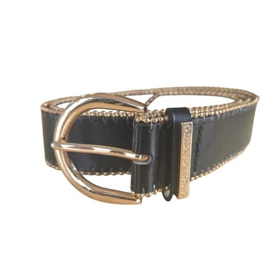 Cinturón Vince Camuto negro imitación cuero hebilla tachuelas doradas para mujer talla M Foto 1 de 4