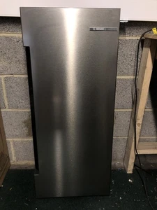 Bosch American-Style Fridge Complete Door – Silver (Right-Hand Side) 668 - Picture 1 of 2