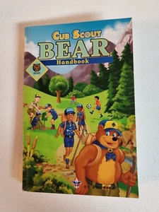 BSA Cub Scout Bear Handbook Paperback 46-014A Copyright 2005 Printing 33451 Used - Picture 1 of 22