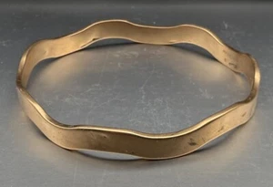 Early 20thC 9ct Gold Wavy Bangle Bracelet Cornelius Desormeaux RD 682054 1922. - Picture 1 of 21
