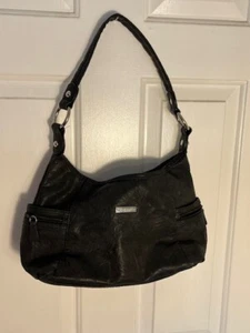 Bolso de mano Alfred Dunner grande de cuero negro tamaño mediano con bolsillos externos - Imagen 1 de 5