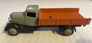 Vintage Meccano Ltd. Dinky Toy Wagon. EXCELLENT CONDITION Gray Orange 4.25” Long