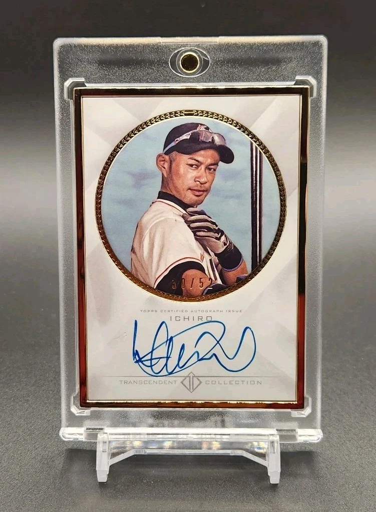 Topps Ichiro Suzuki Autographed Baseball Sports Trading Cards