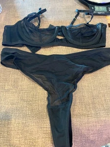 Set lingerie push up sexy a rete trasparente nero piccolo trasparente reggiseno donna mutandine se - Foto 1 di 3