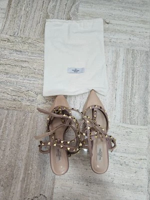 Valentino Garavani 41 Foto 1 de 4