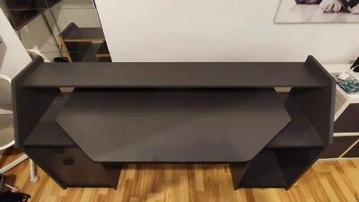 Schreibtisch - Bild 1 von 3