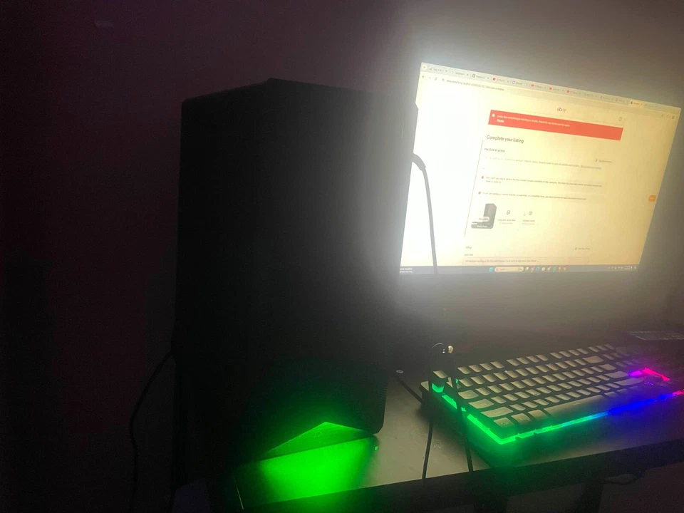 Torre todo en uno HP Pavilion Gaming (1 TB SSD AMD Ryzen 7 4,40 GHz 16 GB) -... Foto 1 de 1