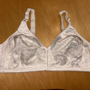 Bali Double Support Wireless Bra 44C White Floral Lightly Lined Soft Cups #3372 - Picture 1 of 4