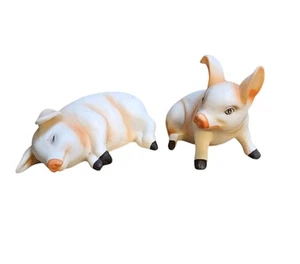 Lot of 2 CUTE Lifelike Pigs Piggies Artmark Ceramic from Taiwan - Picture 1 of 3