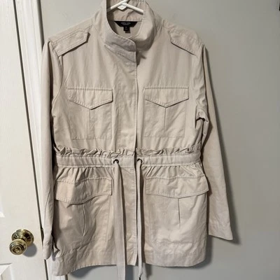 Simply Vera Vera Wang Women’s M khaki Short Rain Trench Coat Ruffle Belted. Nice - Image 1 of 4