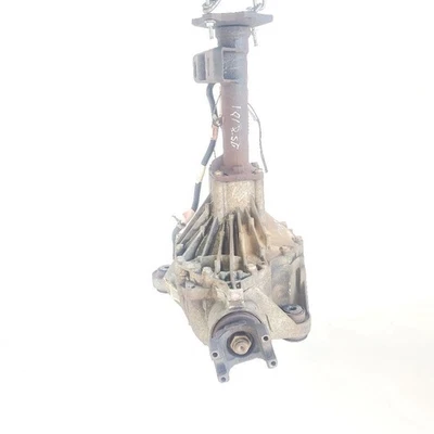 1999 2006 Chevrolet Silverado 2500HD Extended OEM Front Differential 4.10 Ratio - Image 1 of 4