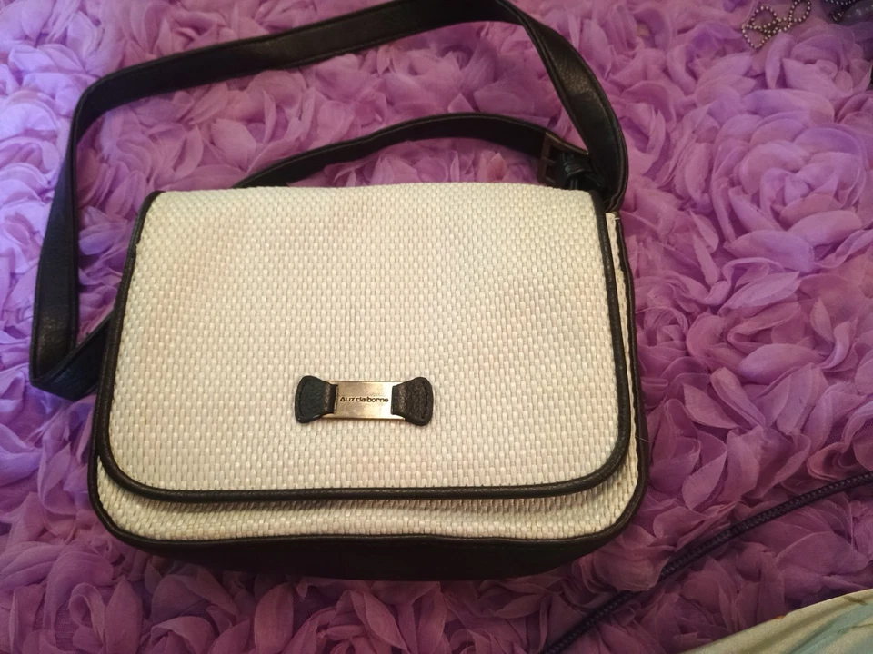 Liz Claiborne Women White Pearl Leather Crossbody Shoulder Purse Handbag - Image 1 of 4