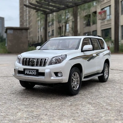 Original 1:18 Toyota Prado domineering car model alloy simulation car model - Image 1 of 4
