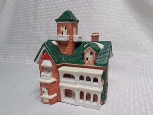 Santa’s Best Christmas Village House Ceramic Vintage 1995 Victorian Double Porch - Picture 1 of 2