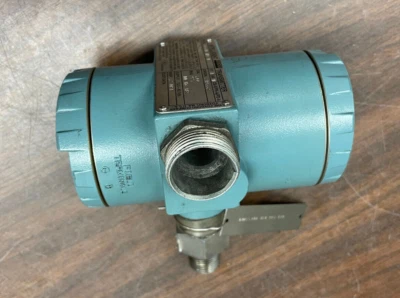 Foxboro intelligent absolute pressure transmitter 861AM-AD1-M -- Range 927 mm HG - Image 1 of 4